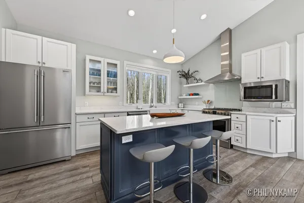 $1,375,000 | 5479 Liland Trace, Fennville, MI 49408