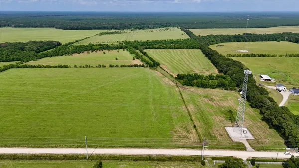 $906,500 | 31100 Old Sour Lake Road, Sour Lake, TX 77659