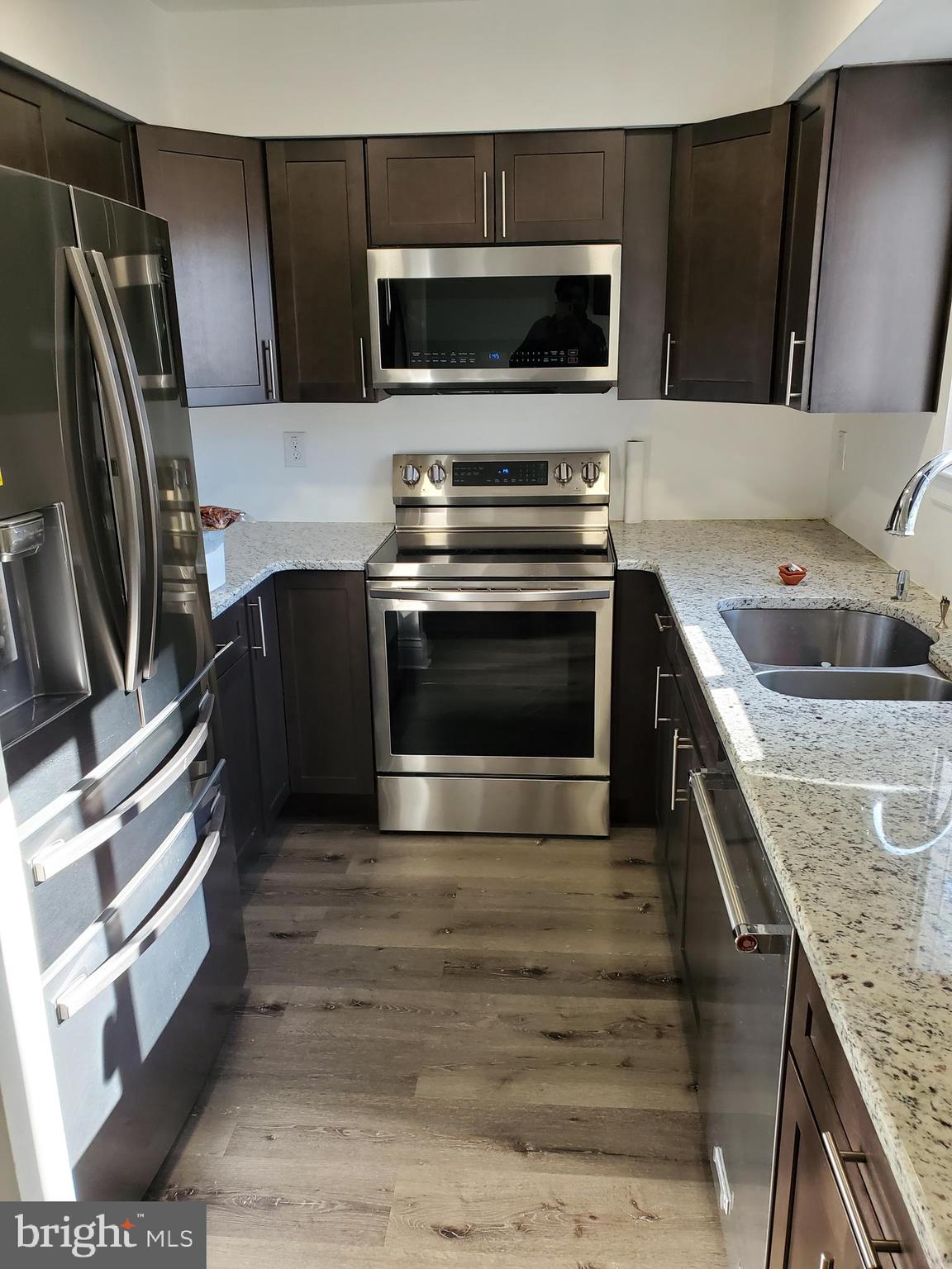4 Buttonwood Road Voorhees, NJ 08043 - Photo 4 of 18 Fully Updated Kitchen