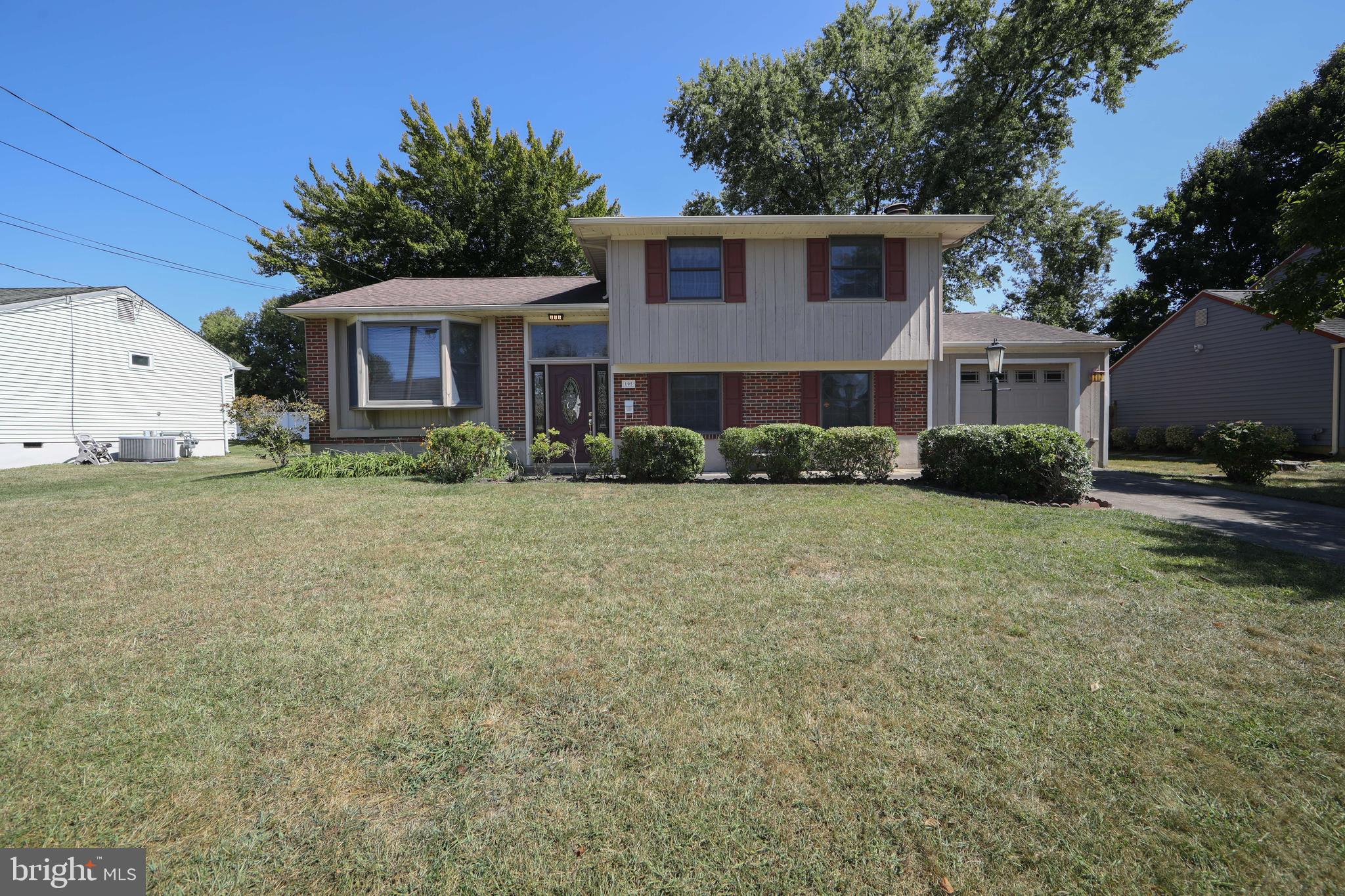 105 Evergreen Road Stratford, NJ 08084 - Photo 2 of 38