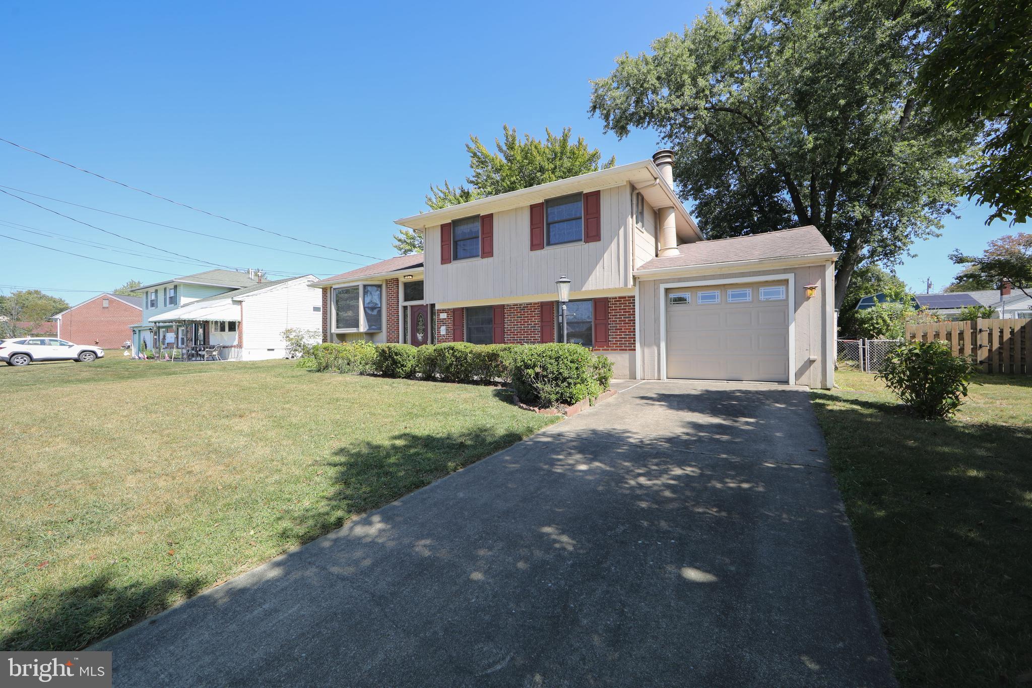 105 Evergreen Road Stratford, NJ 08084 - Photo 3 of 38