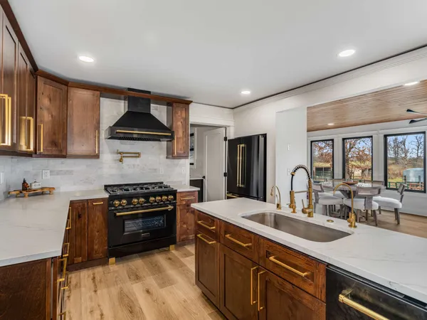 $820,000 | 1015 Jump Off Road, Bon Aqua, TN 37025