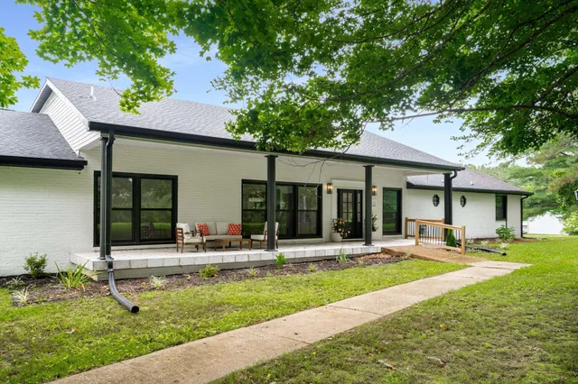 $850,000 | 1015 Jump Off Road, Bon Aqua, TN 37025