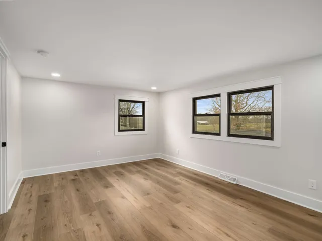 $850,000 | 1015 Jump Off Road, Bon Aqua, TN 37025