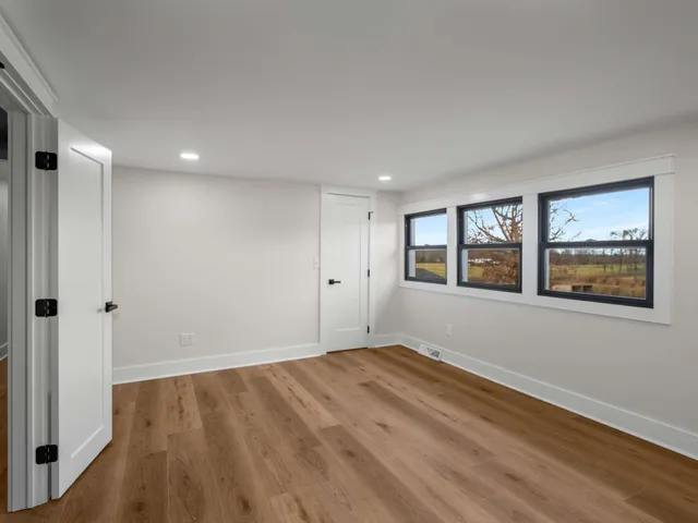 $850,000 | 1015 Jump Off Road, Bon Aqua, TN 37025