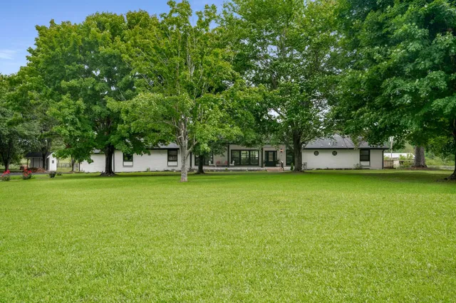 $850,000 | 1015 Jump Off Road, Bon Aqua, TN 37025