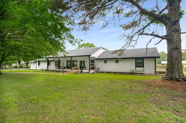 $850,000 | 1015 Jump Off Road, Bon Aqua, TN 37025