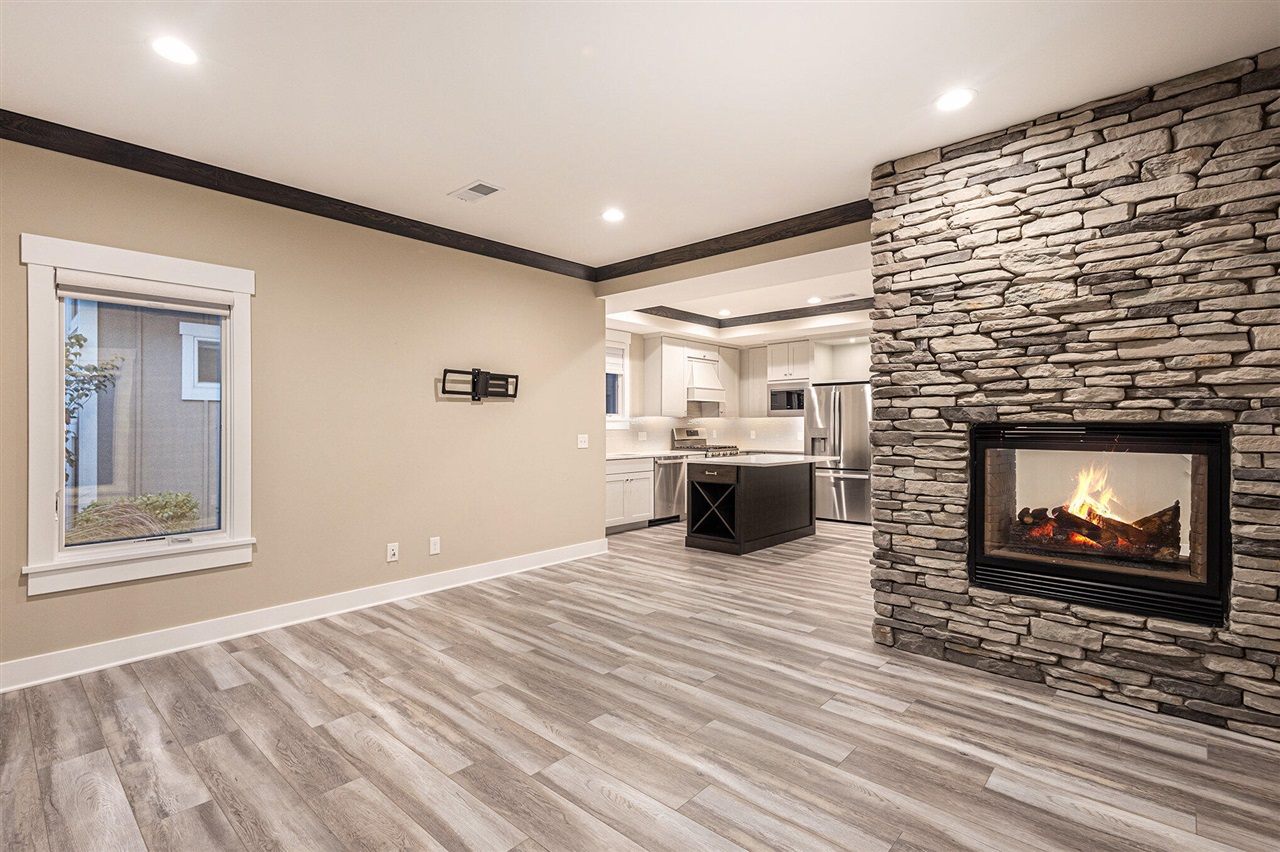 920 West Savidge Street, Unit 2 Spring Lake, MI 49456 - Photo 6 of 37