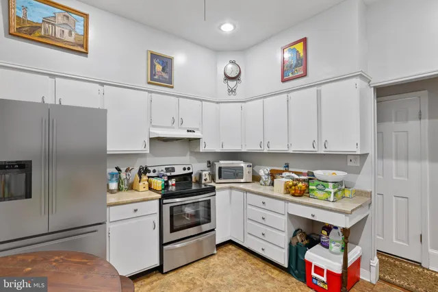 $7,500 | 430 New Jersey Avenue Southeast, Washington, DC 20003