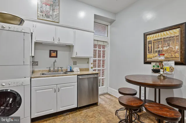 $7,500 | 430 New Jersey Avenue Southeast, Washington, DC 20003