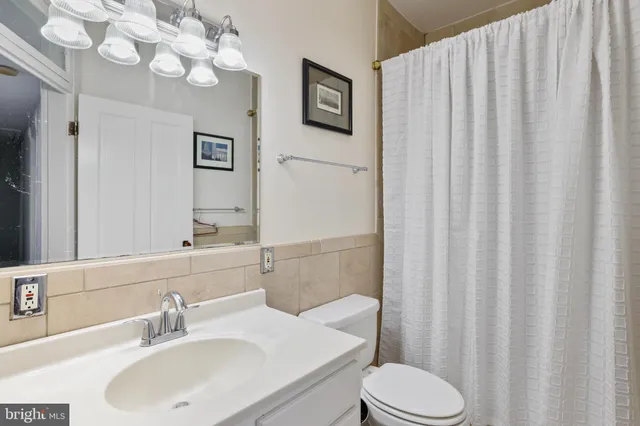 $7,500 | 430 New Jersey Avenue Southeast, Washington, DC 20003