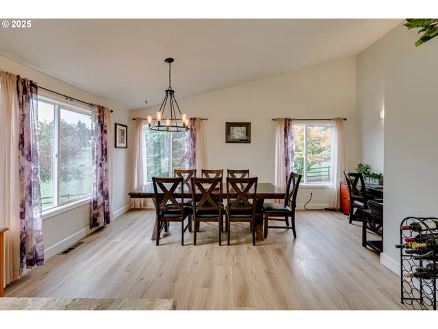 $979,000 | 35003 Northeast 119th Avenue, La Center, WA 98629