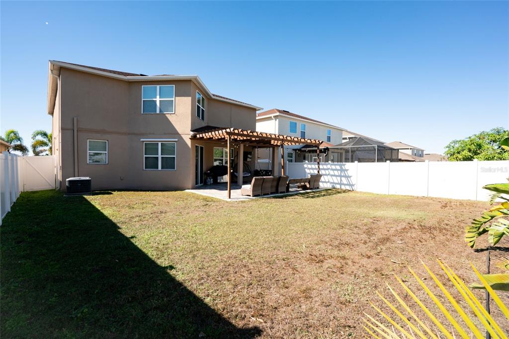 11205 Brighton Knoll Loop Riverview, FL 33579 - Photo 7 of 56