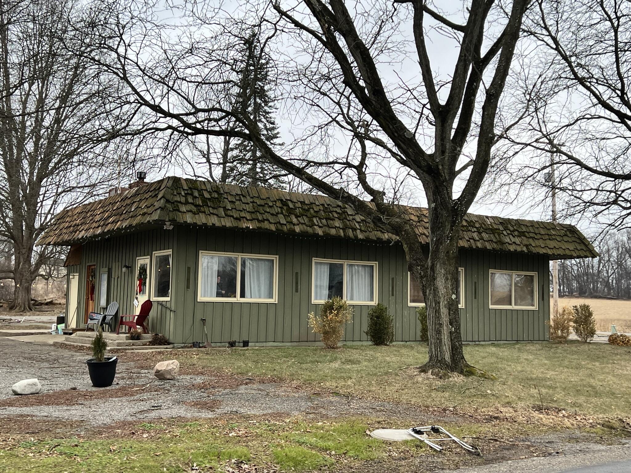 11021 Moscow Road Hanover, MI 49241 - Photo 2 of 2 Front