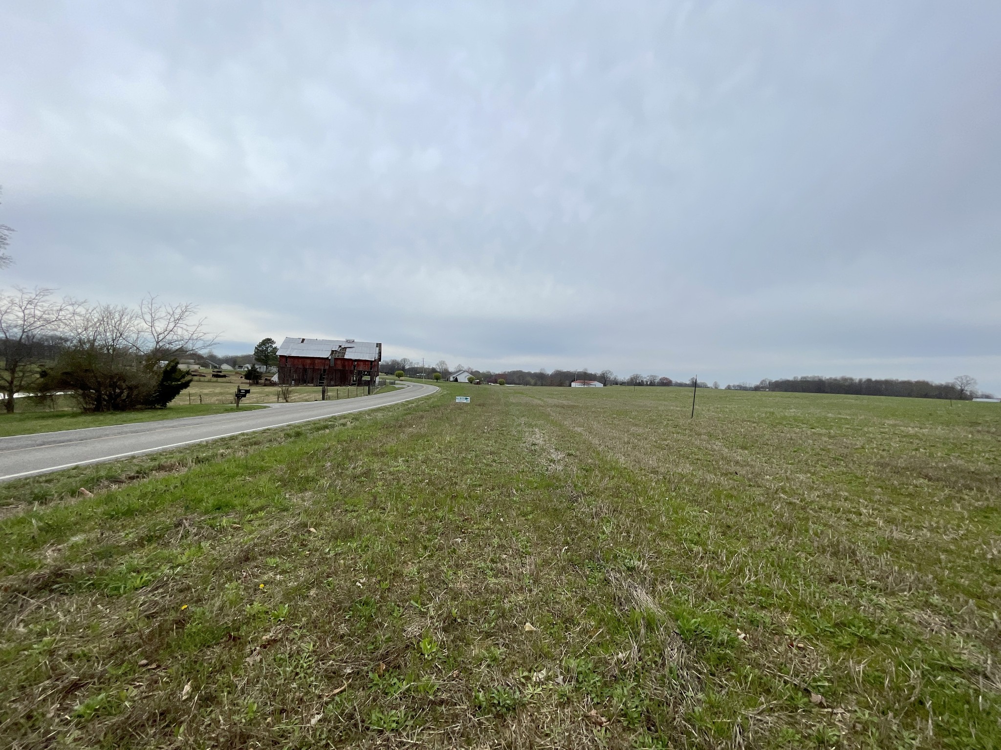 530 Hollis Chapel Road Cottontown, TN 37048 - Photo 7 of 12 a view of lake and mountain