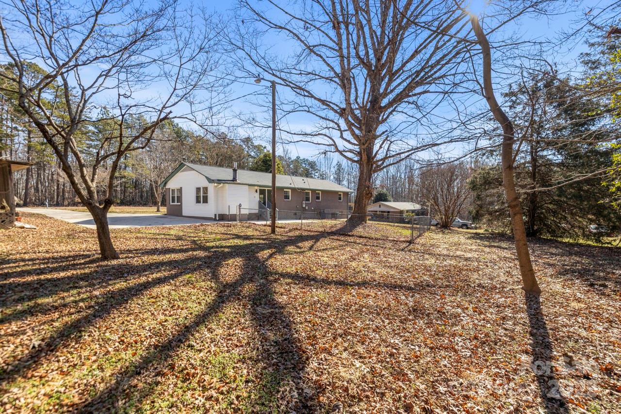 322 Timber Road Iron Station, NC 28080 - Photo 4 of 45 Gallery Image 4
