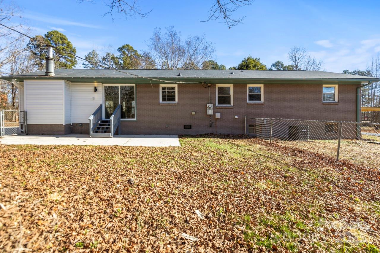 322 Timber Road Iron Station, NC 28080 - Photo 5 of 45 Gallery Image 5