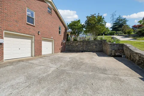 $725,000 | 920 Kelly June Drive, Mount Juliet, TN 37122