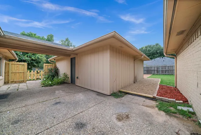 $2,200 | 4715 Edinburgh Drive, Tyler, TX 75703