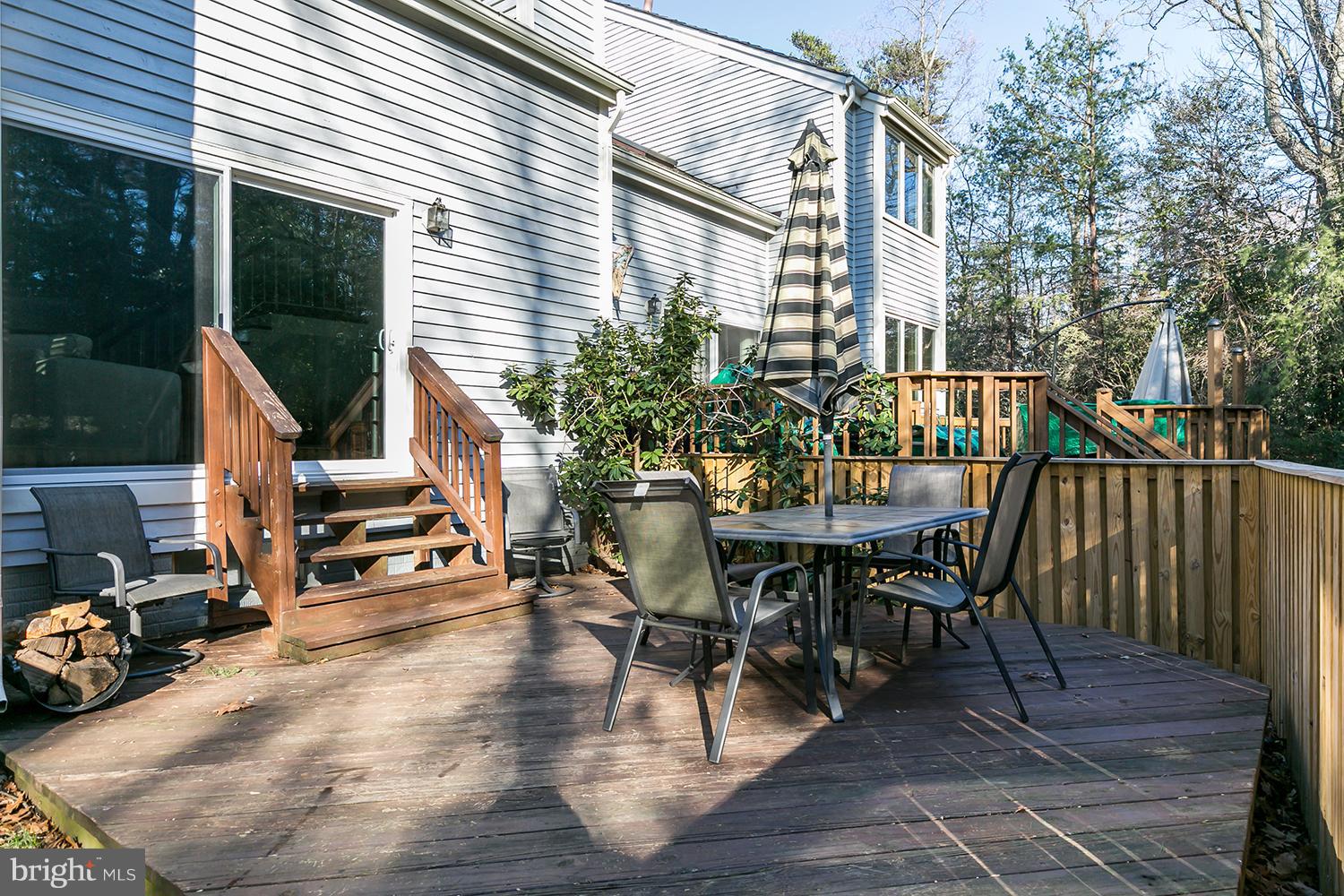 1296 Wedgewood Manor Way Reston, VA 20194 - Photo 28 of 30 Exterior (Rear)