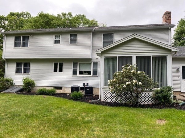 451 Porter Road East Longmeadow, MA 01028 - Photo 3 of 15 Gallery Image 3