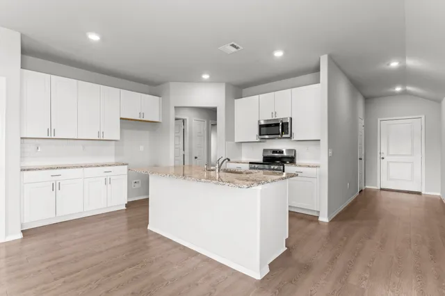 $1,750 | 603 Levine Court, Conroe, TX 77316