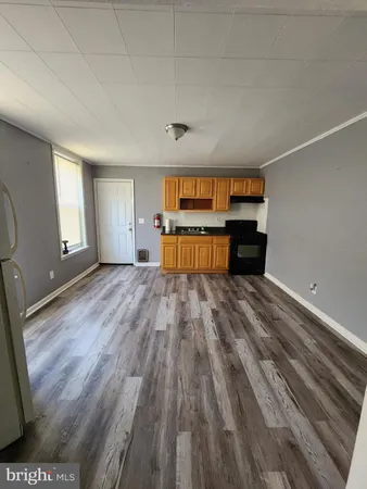 $1,095 | 916 North 6th Street, Camden, NJ 08102