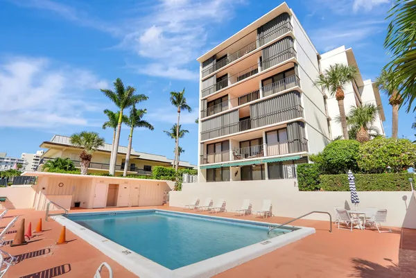 $4,000 | 225 South Beach Road, Unit 204, Tequesta, FL 33469