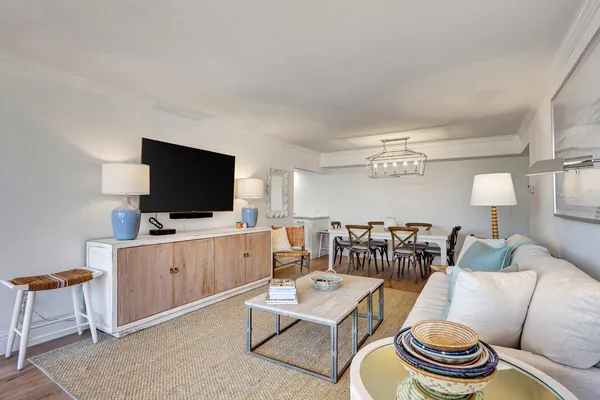 $4,000 | 225 South Beach Road, Unit 204, Tequesta, FL 33469
