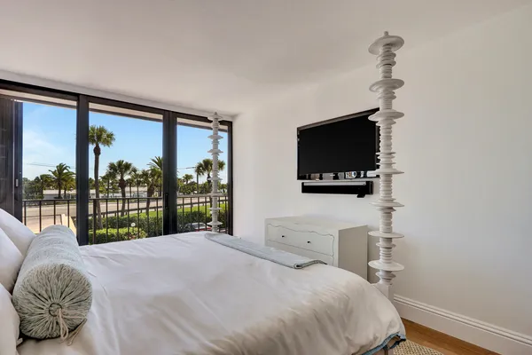 $4,000 | 225 South Beach Road, Unit 204, Tequesta, FL 33469