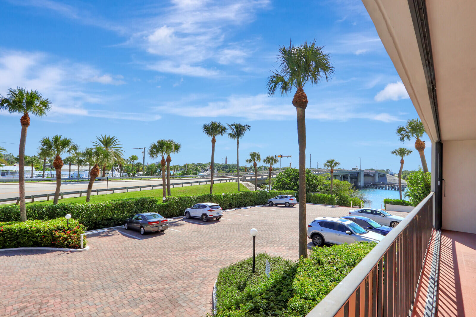 225 South Beach Road, Unit 204 Tequesta, FL 33469 - Photo 5 of 26 05_Image_5_mls