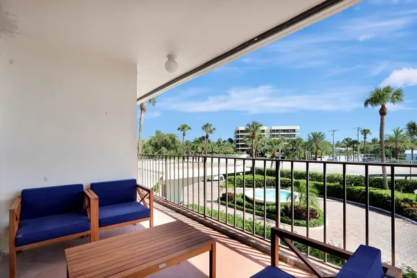 $4,000 | 225 South Beach Road, Unit 204, Tequesta, FL 33469