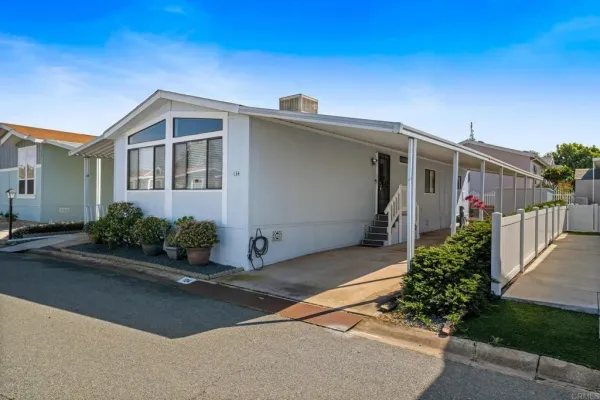 a front view of house with yard