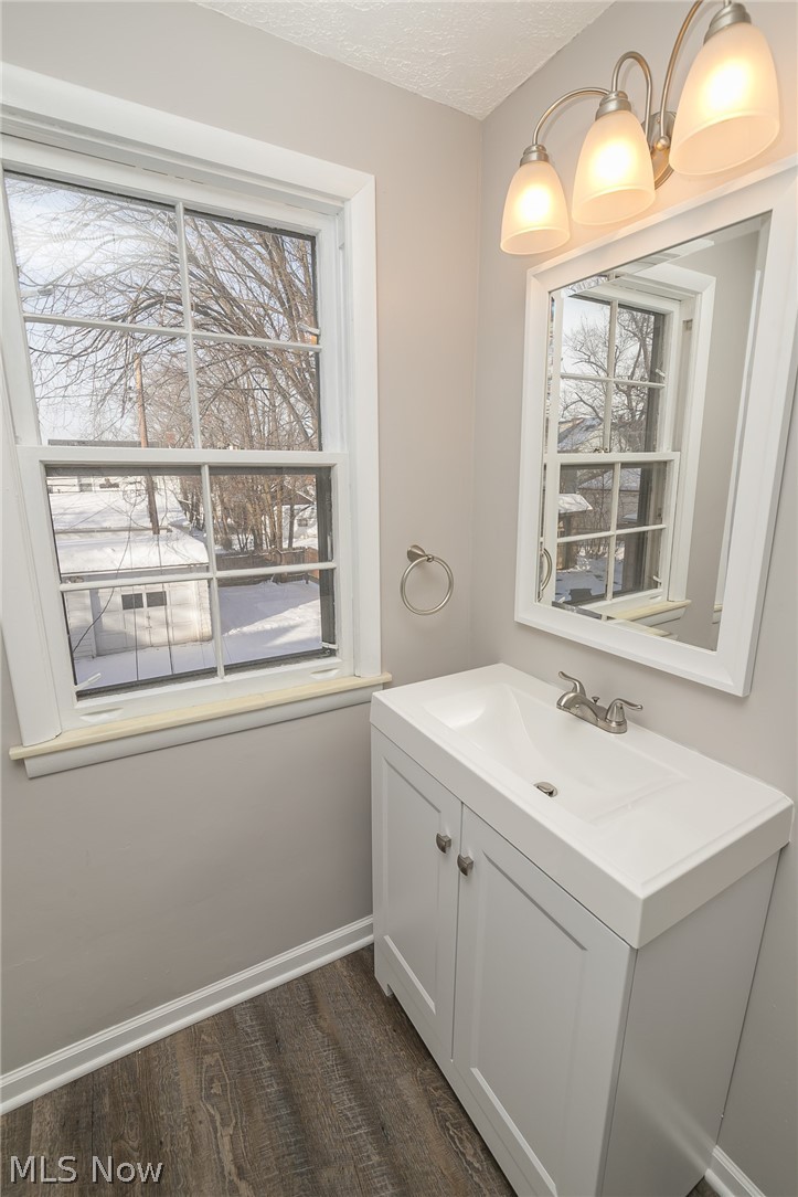 3616 Strathavon Road Cleveland, OH 44120 - Photo 21 of 28