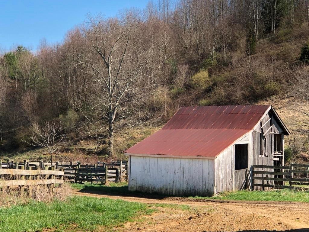 672 Brushy Mountain Road, Unit 11A Rural Retreat, VA 24368 - Photo 38 of 55 Gallery Image 38