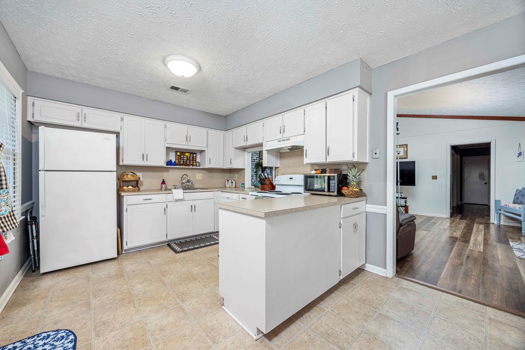 925 South Ridge Drive Columbus, GA 31904 - Photo 13 of 30 Gallery Image 13