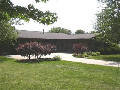 2270 East Bertrand Road Niles, MI 49120 - Photo 1 of 3 Primary Photo