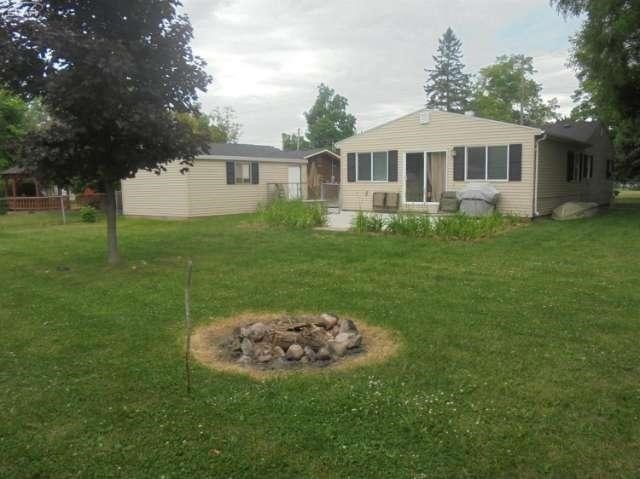 716 North Road Fenton, MI 48430 - Photo 2 of 15