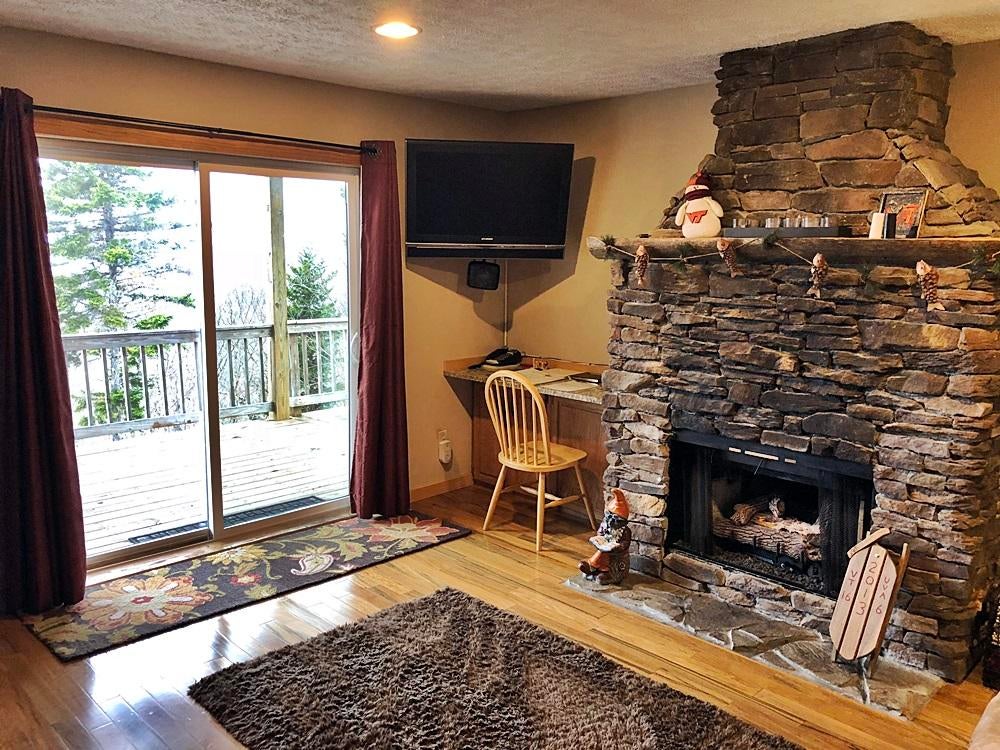 57 South Westridge Road Slatyfork, WV 26291 - Photo 4 of 27 Gallery Image 4