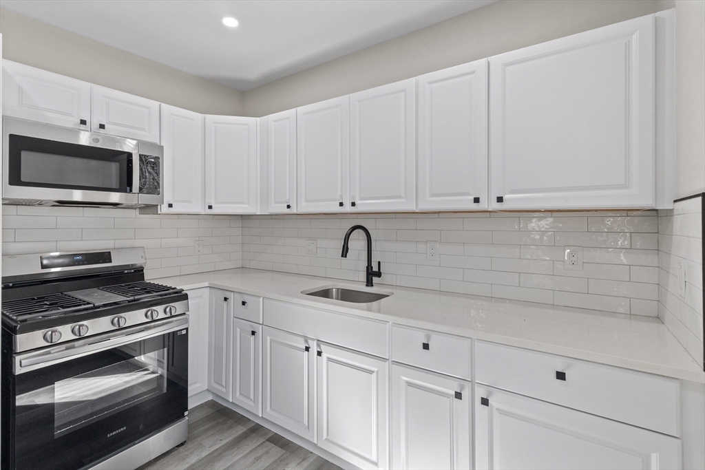 314 Hamilton Street Southbridge, MA 01550 - Photo 16 of 35