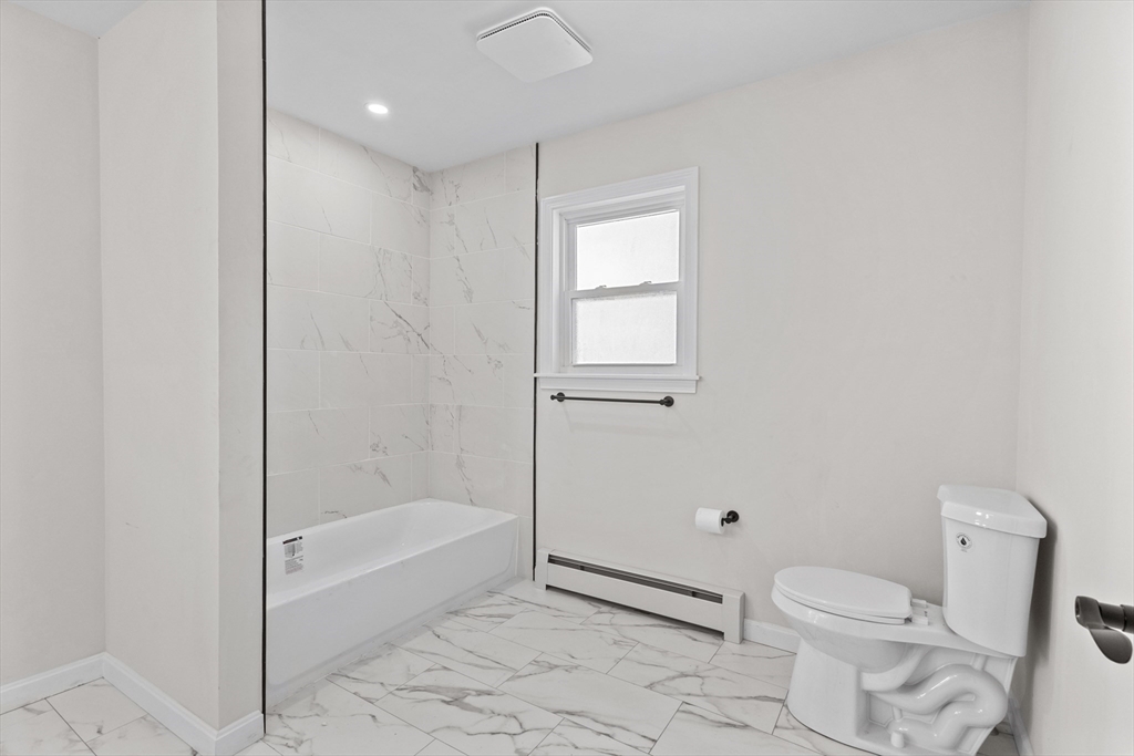 314 Hamilton Street Southbridge, MA 01550 - Photo 20 of 35