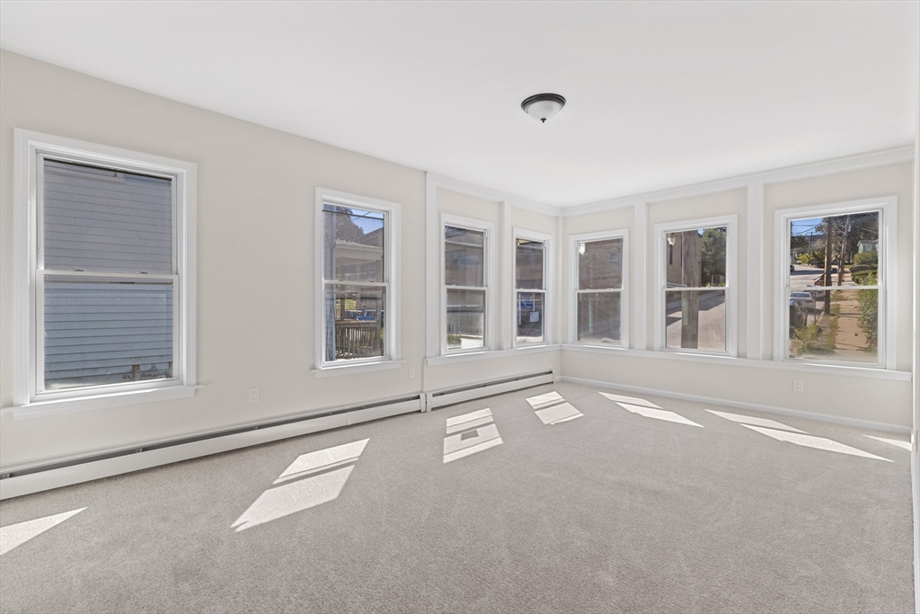 314 Hamilton Street Southbridge, MA 01550 - Photo 8 of 35