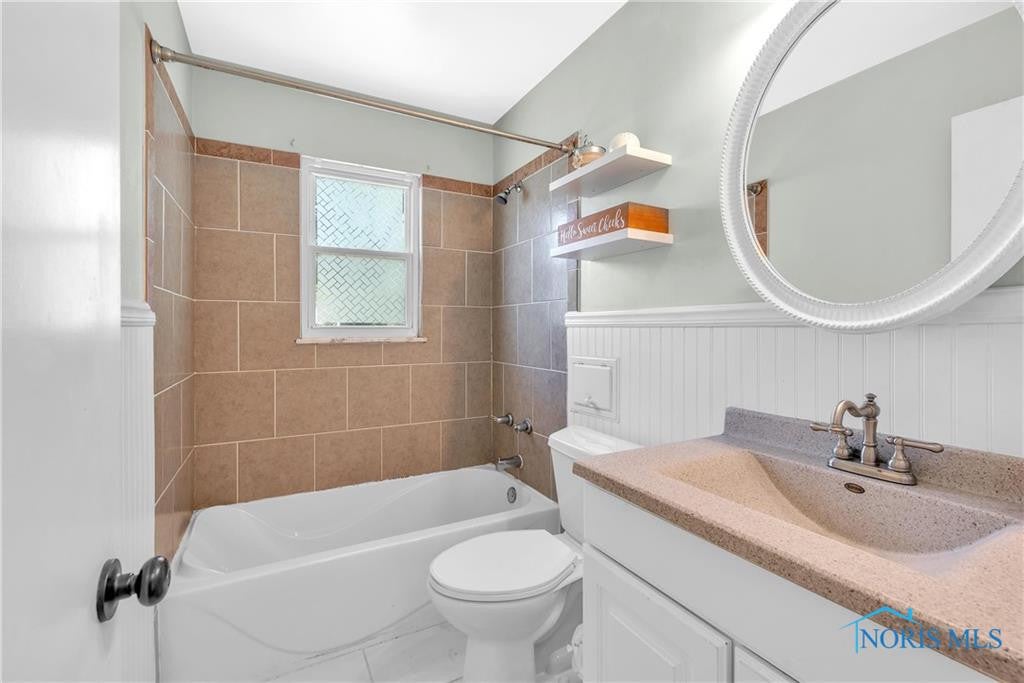 2335 Brown Road Oregon, OH 43616 - Photo 27 of 45 Gallery Image 27