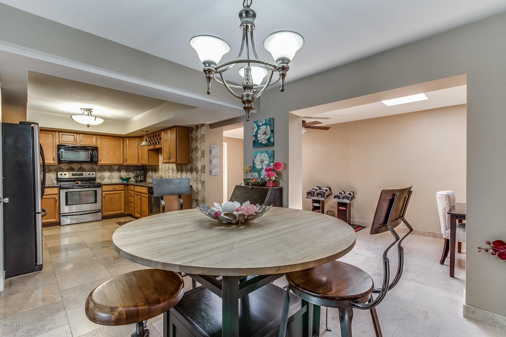 7736 East Camelback Road Scottsdale, AZ 85251 - Photo 7 of 31 13680185_10206971590029731_5545542954989
