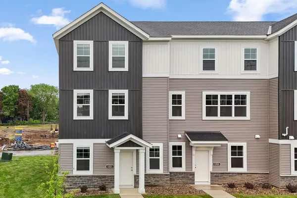 $435,000 | 1527 Trellis Lane, St. Paul, MN 55118
