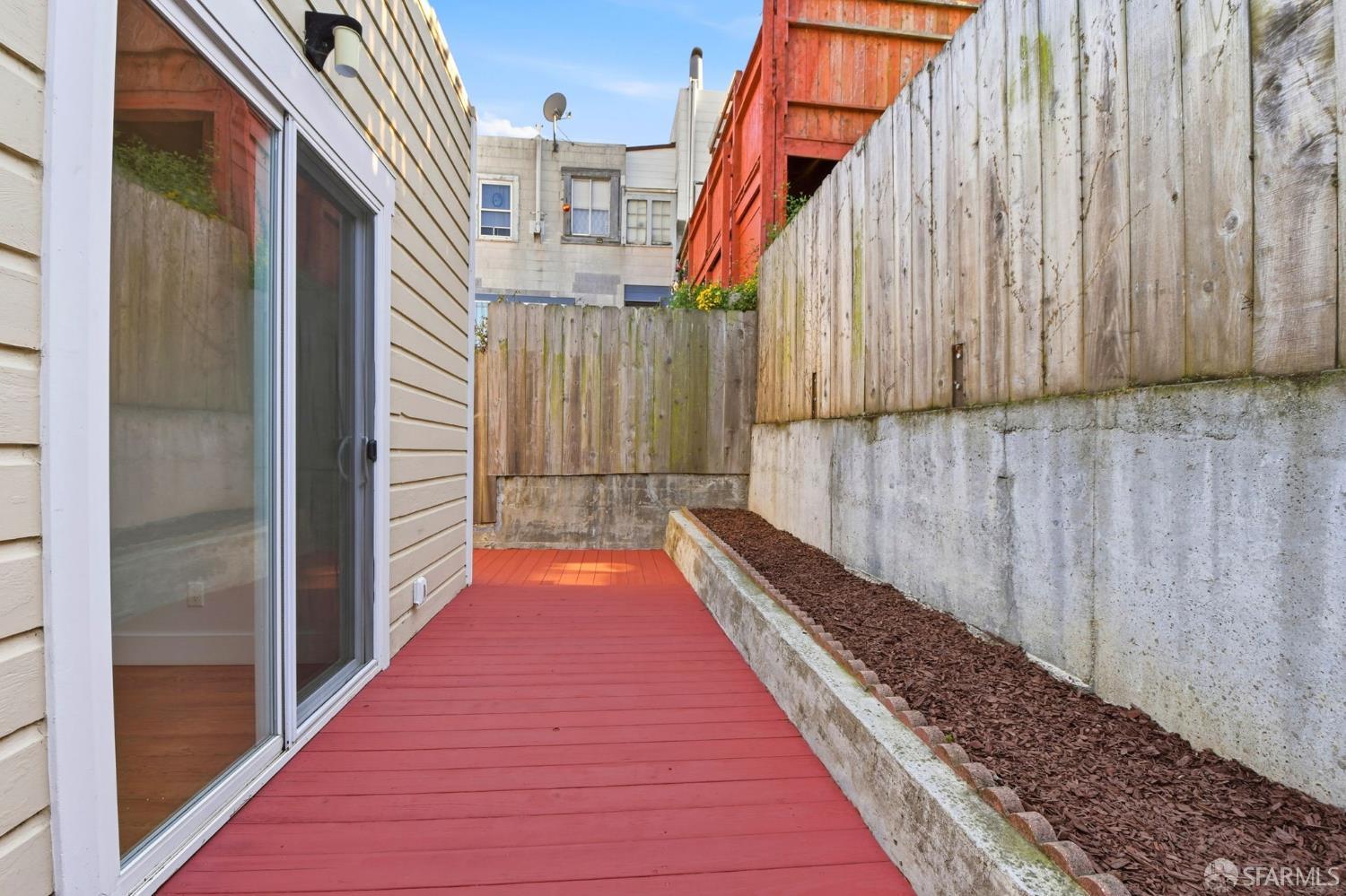 526 Silver Avenue San Francisco, CA 94112 - Photo 40 of 44 a balcony with view of stairs