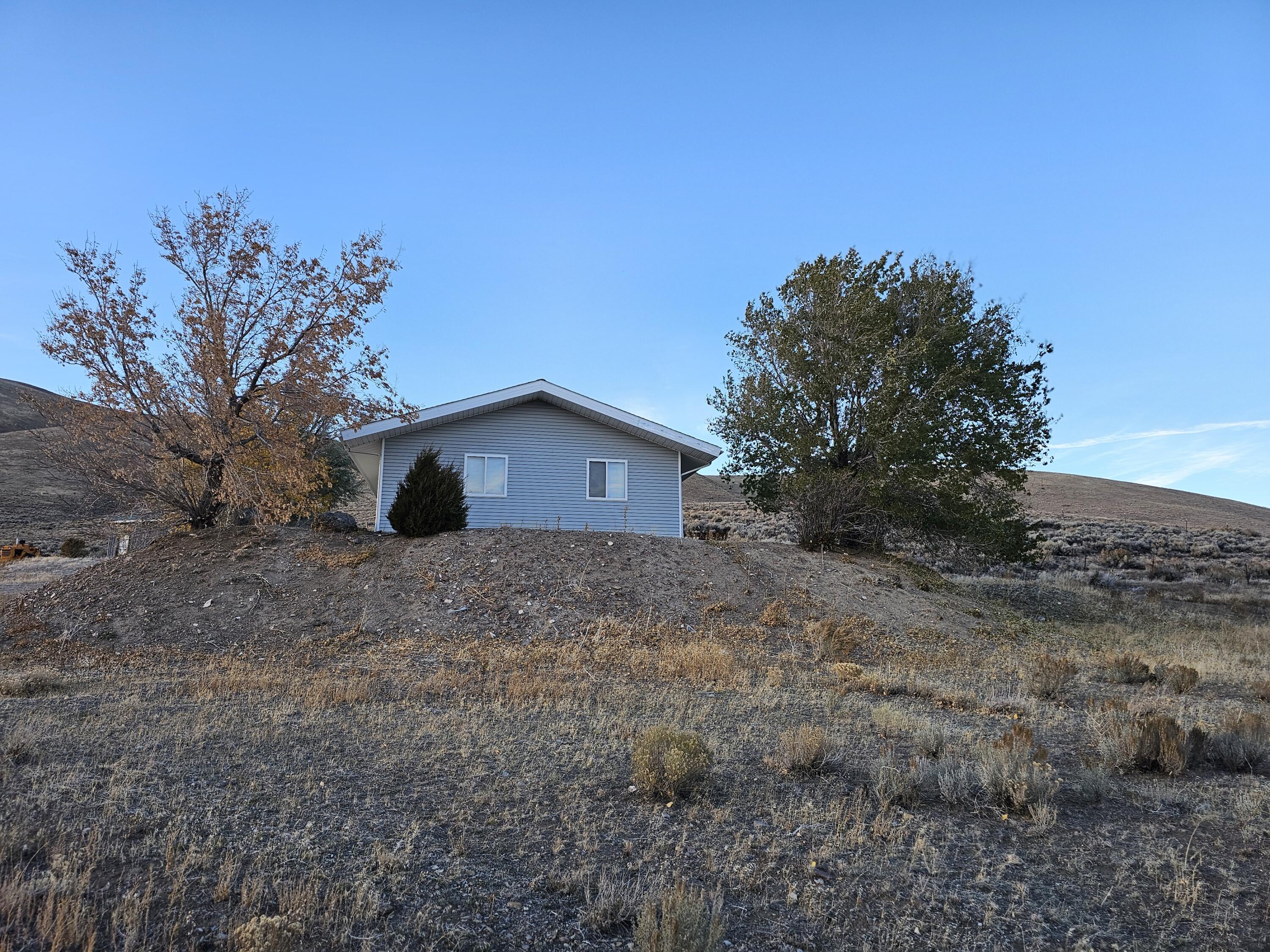 1981 Blizzard Mountain Road Moore, ID 83255 - Photo 26 of 41 20251102_170510
