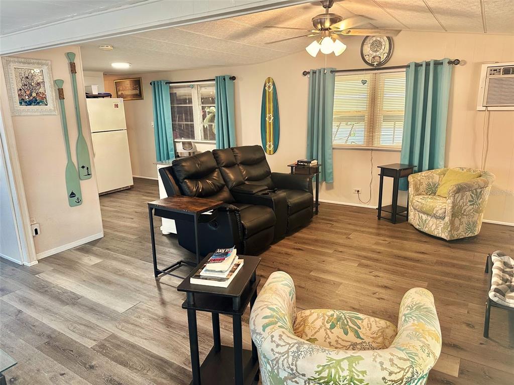 11157 102nd Street, Unit 213 Largo, FL 33773 - Photo 3 of 17