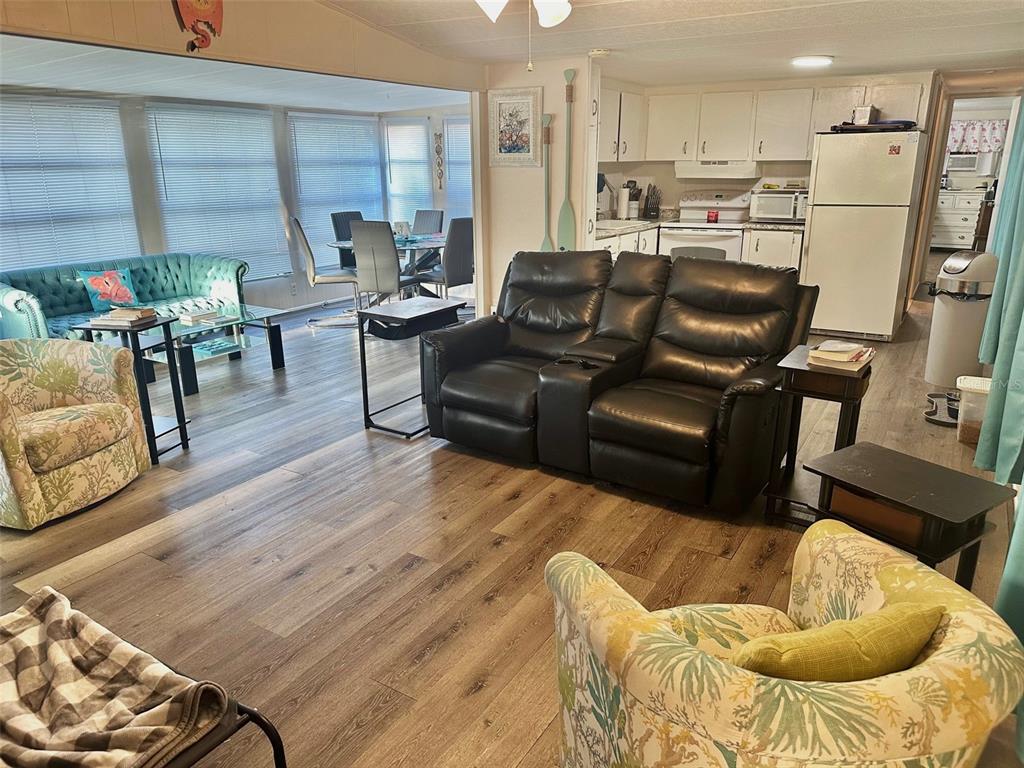 11157 102nd Street, Unit 213 Largo, FL 33773 - Photo 6 of 17