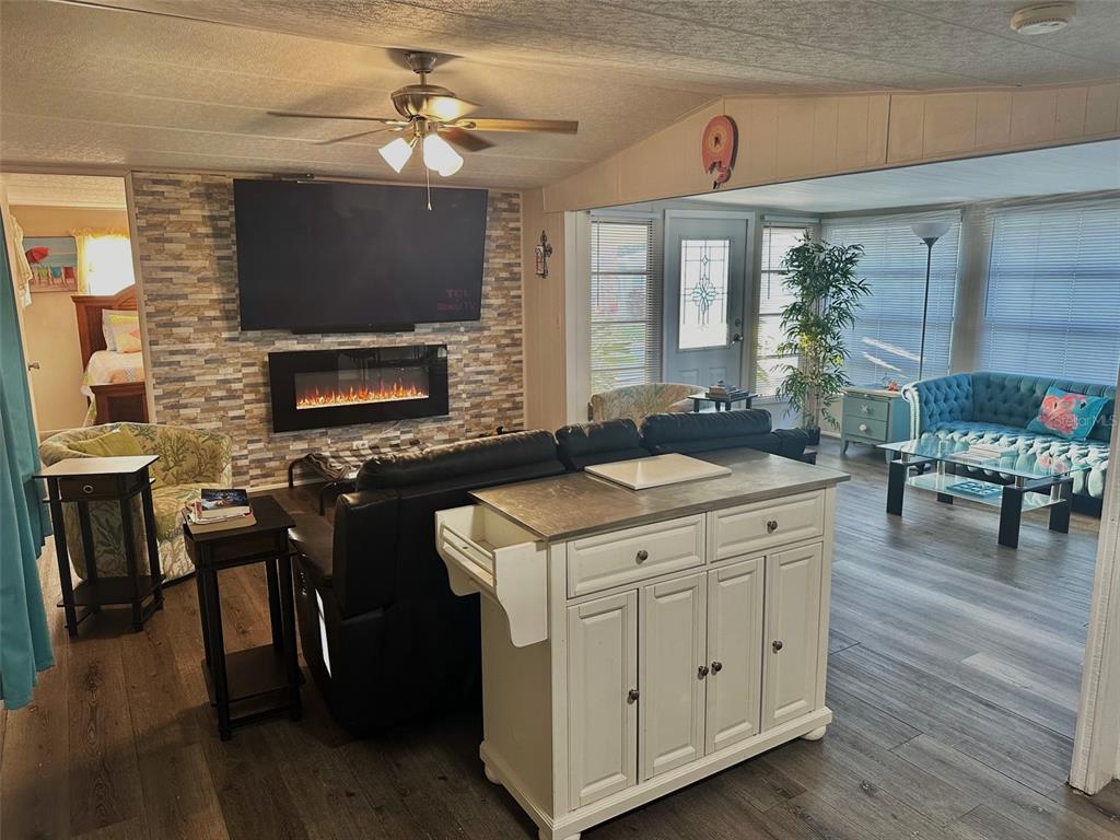 11157 102nd Street, Unit 213 Largo, FL 33773 - Photo 7 of 17